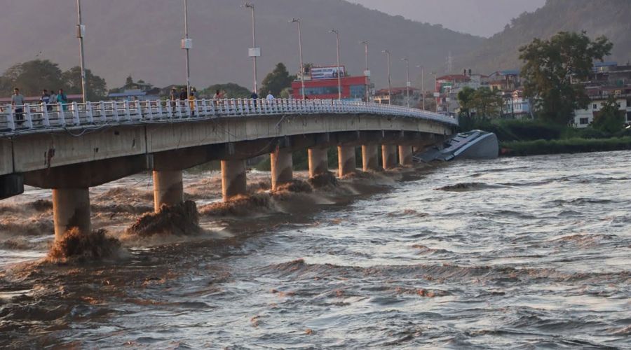 Rhino Cruise Stranded by Narayani Flood, Rescue Operation Underway