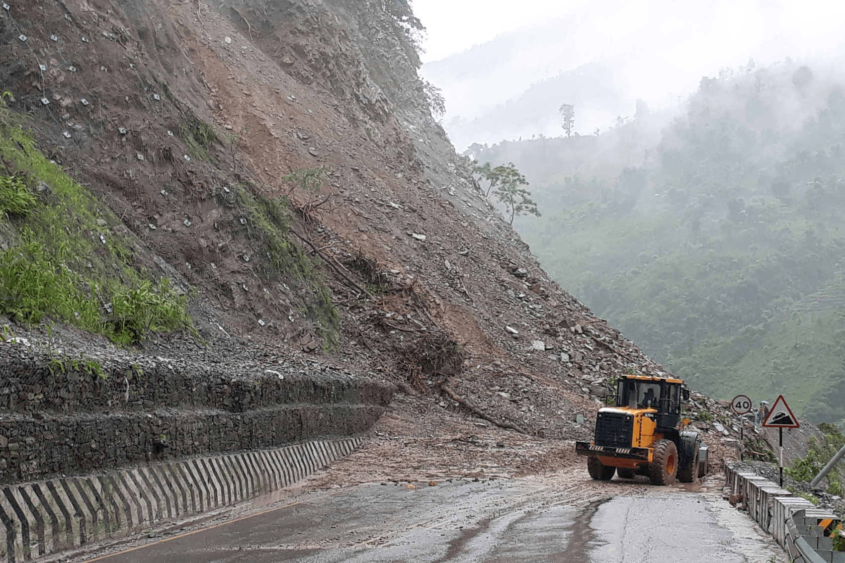 Prithvi Highway to Close for Six Hours Overnight for Road Repairs in Dhading